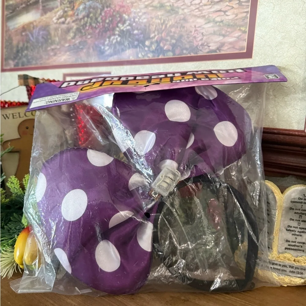 Purple Polka Dot Minnie Mouse Light Up Flashing Bow Headband NWT